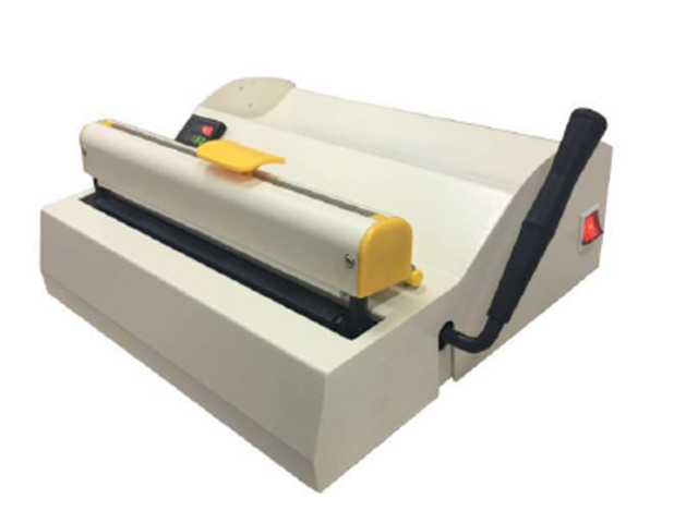 Sealing machine